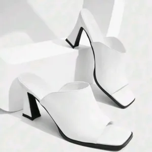 Talons blancs