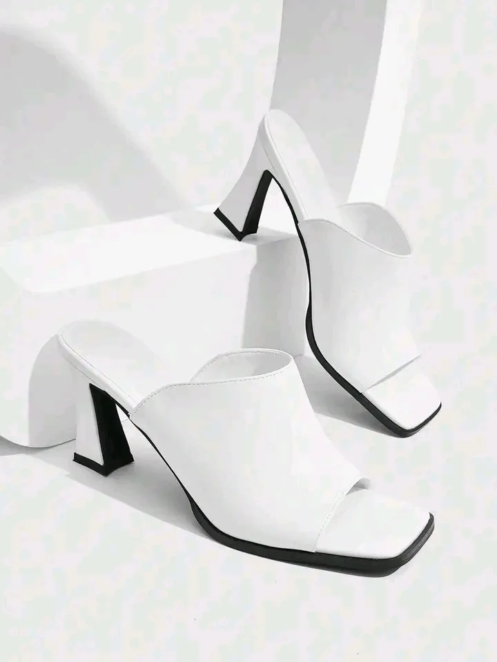 Talons blancs